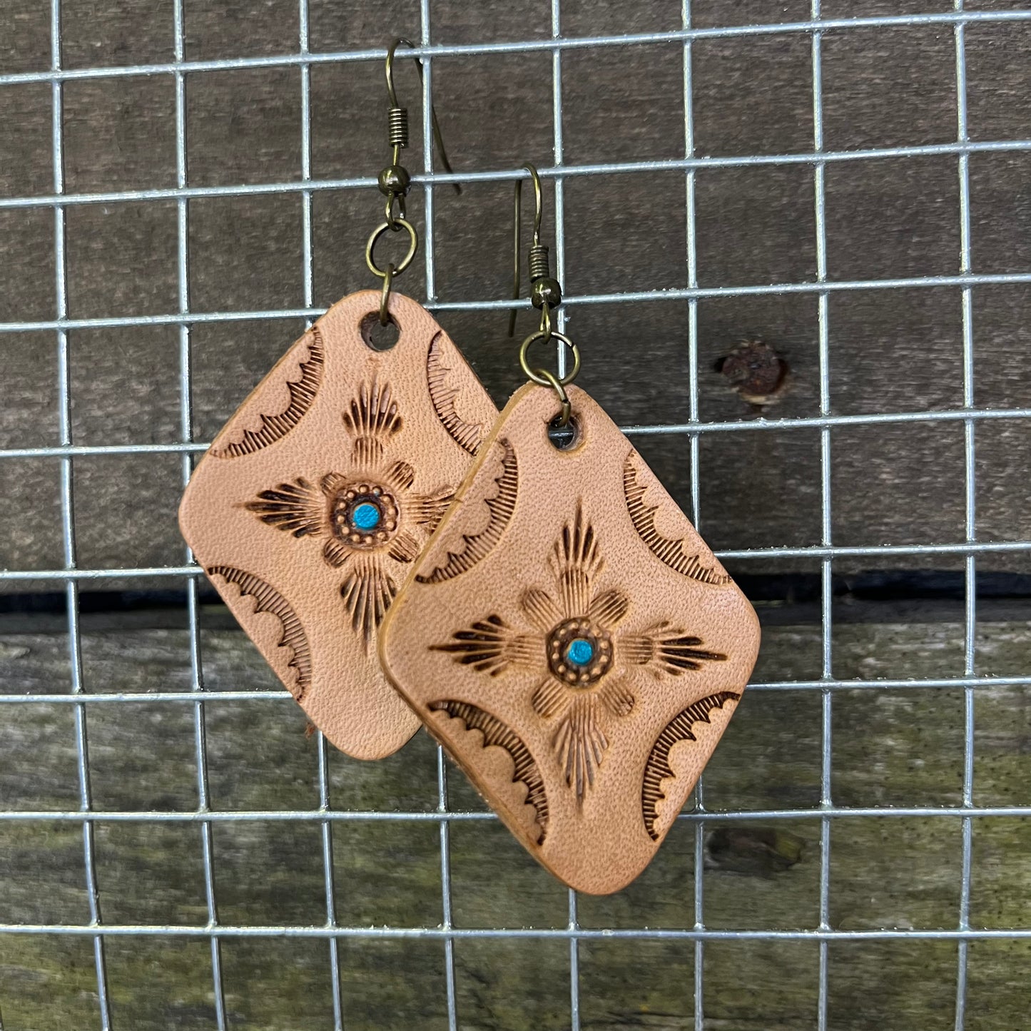 Tooled Diamond Earrings